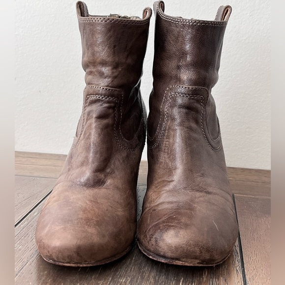 Frye Carson Wedge Bootie Womens size 7.5 - Picture 9 of 12